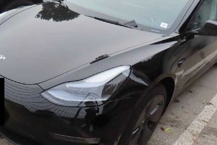 Tesla Model 3 23.470 km 29.980 &euro; Steinbach-Hallenberg OT Herges-Hallenberg 98587