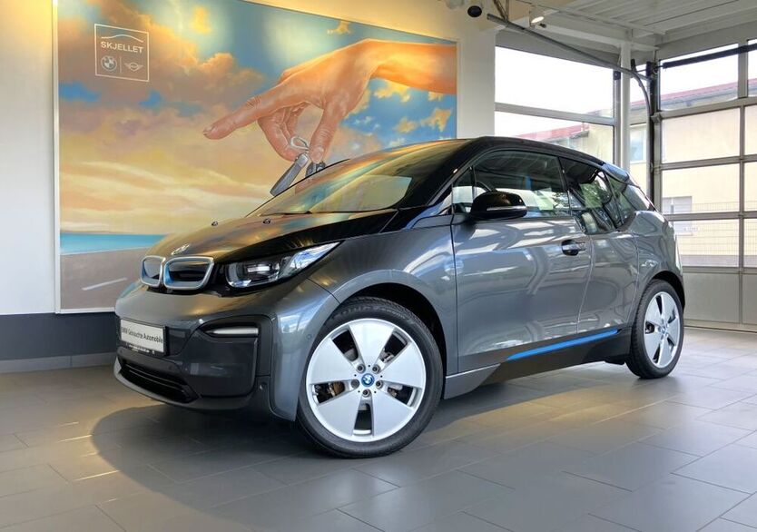 i3