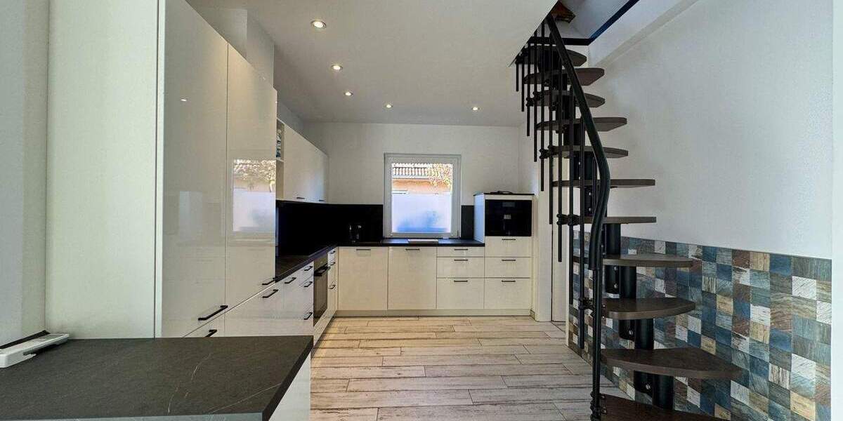 Stilvoller Bungalow-Traum mit Garten und Pool in ruhiger Lage Otterslebens zu vermieten! 3 zimmer