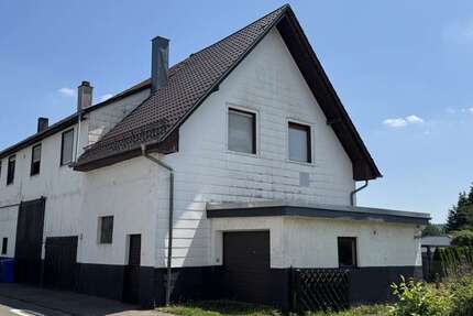 Haus zum Kaufen in Pforzheim Huchenfeld 619.000 € 300 m² 11 zimmer