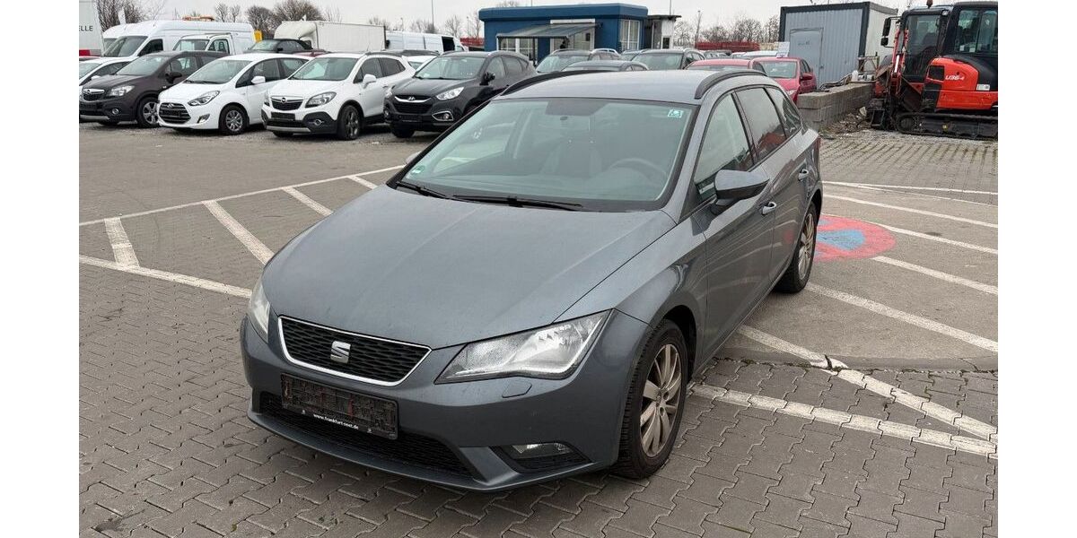 Seat Leon 152.751 km 4.700 &euro; MITTENWALDE 15749