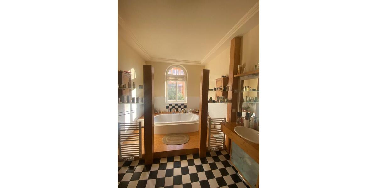 Etagenwohnung Coswig (Anhalt) - 11 Zimmer, 323 m&sup2;, 486.000&euro; | Angebot:25900727