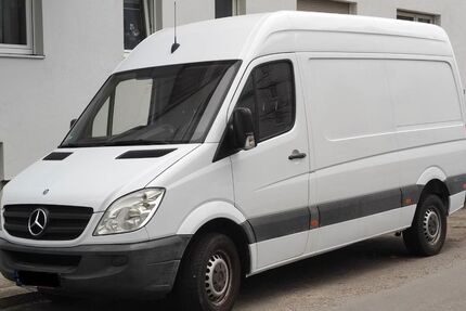 Mercedes-Benz Sprinter 204.000 km 7.900 &euro; München 81245