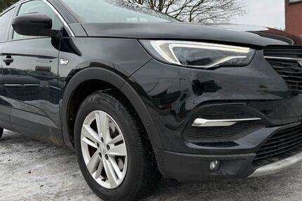 Opel Grandland (X) 70.624 km 17.990 &euro; Hamburg 22179