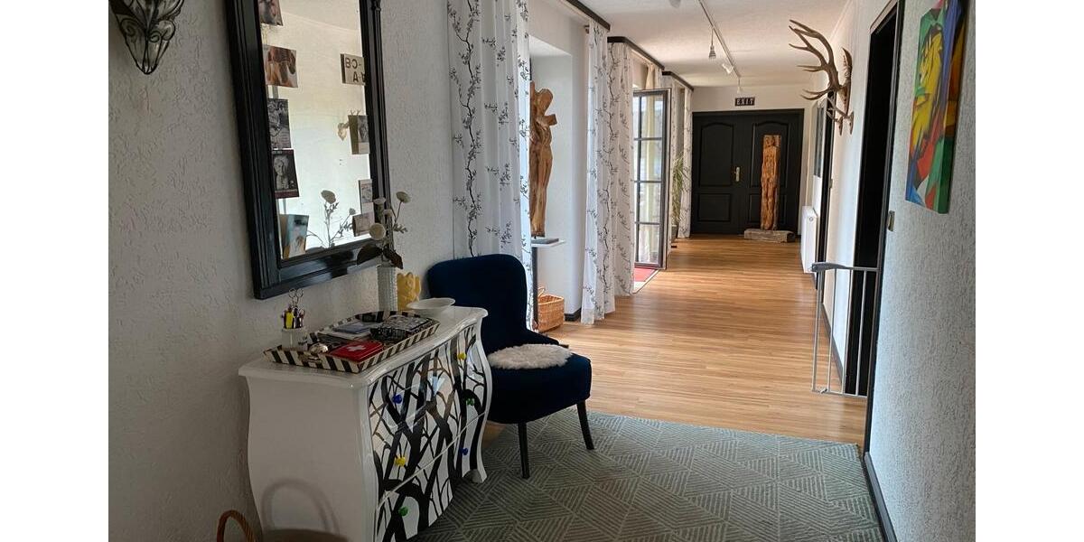 Einfamilienhaus Neuhardenberg - 7 Zimmer, 280 m&sup2;, 585.000&euro; | Angebot:27257875