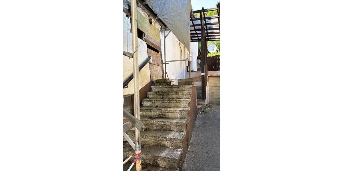 Einfamilienhaus Herborn - 6 Zimmer, 160 m&sup2;, 62.999&euro; | Angebot:27110522