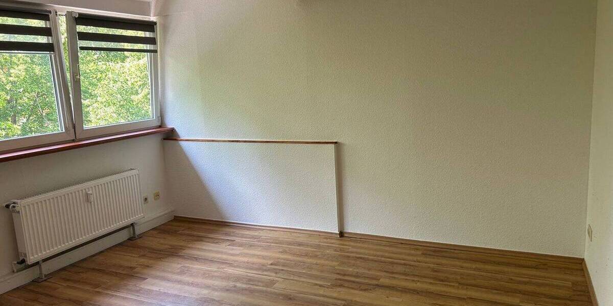 Etagenwohnung Merseburg Neumarkt (Vorstadt) - 3 Zimmer, 65 m&sup2;, 390&euro; | Angebot:26819929