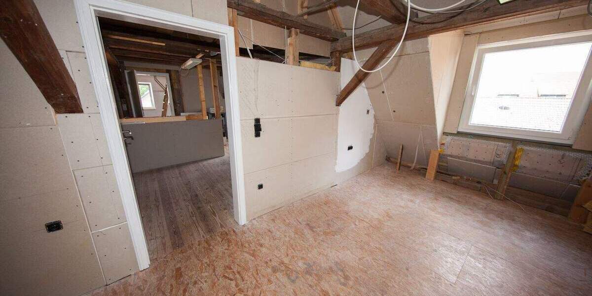 Mehrfamilienhaus, Wohnhaus Bad Rodach Elsa - 5 Zimmer, 140 m&sup2;, 220.000&euro; | Angebot:25746306