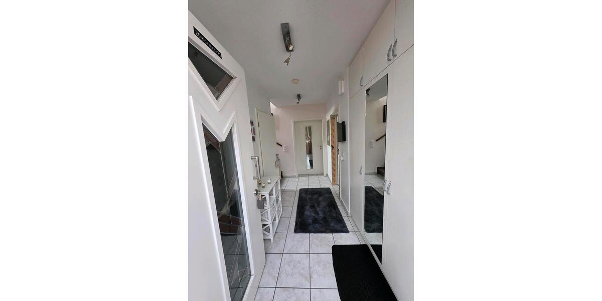 Einfamilienhaus Rösrath - 2 Zimmer, 154 m&sup2;, 2.400&euro; | Angebot:25958899