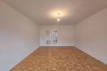 Großzügige 3 Zimmer Wohnung mit Balkon