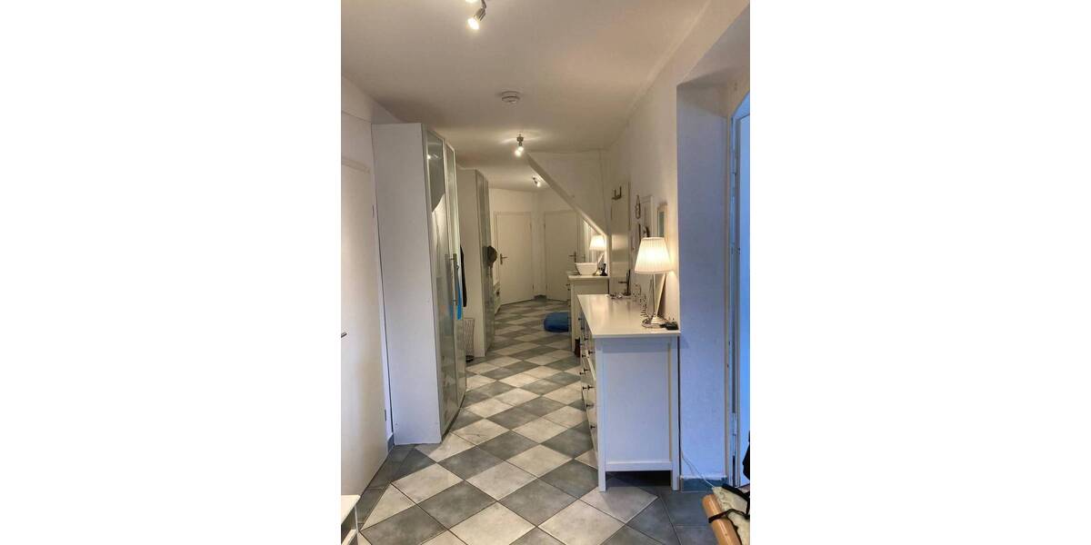 Etagenwohnung Görlitz Südstadt - 7 Zimmer, 169.000&euro; | Angebot:26154726