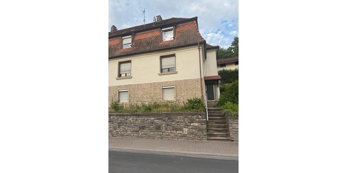 Doppelhaushälfte Adelsheim - 14 Zimmer, 180 m&sup2;, 250.000&euro; | Angebot:27120369