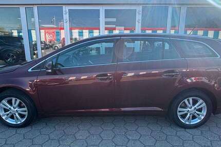 Toyota Avensis 149.953 km 10.970 &euro; Winsen Luhe 21423