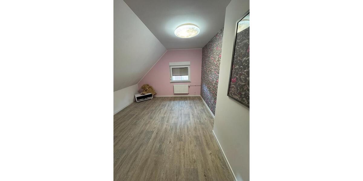 Einfamilienhaus Neunkirchen - 6 Zimmer, 183 m&sup2;, 220.000&euro; | Angebot:26824250