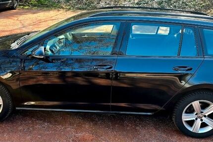 VW Golf 298.500 km 7.900 &euro; Saarbrücken 66117