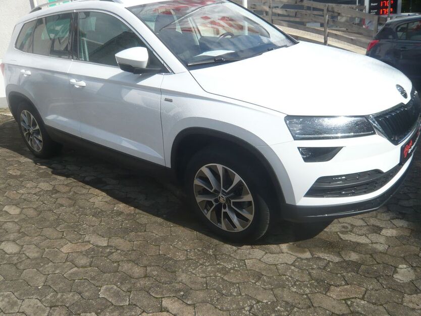 Skoda Karoq 63.000 km 23.990 € Flieden 36103