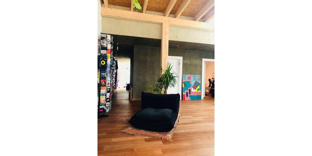Dachgeschoßwohnung Berlin Friedrichshain-Kreuzberg - 3 Zimmer, 100 m&sup2;, 850&euro; | Angebot:26311948