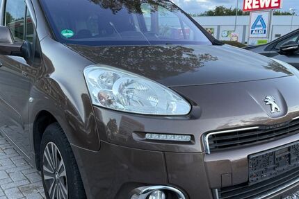 Peugeot Partner 221.555 km 3.950 &euro; Seesen 38723
