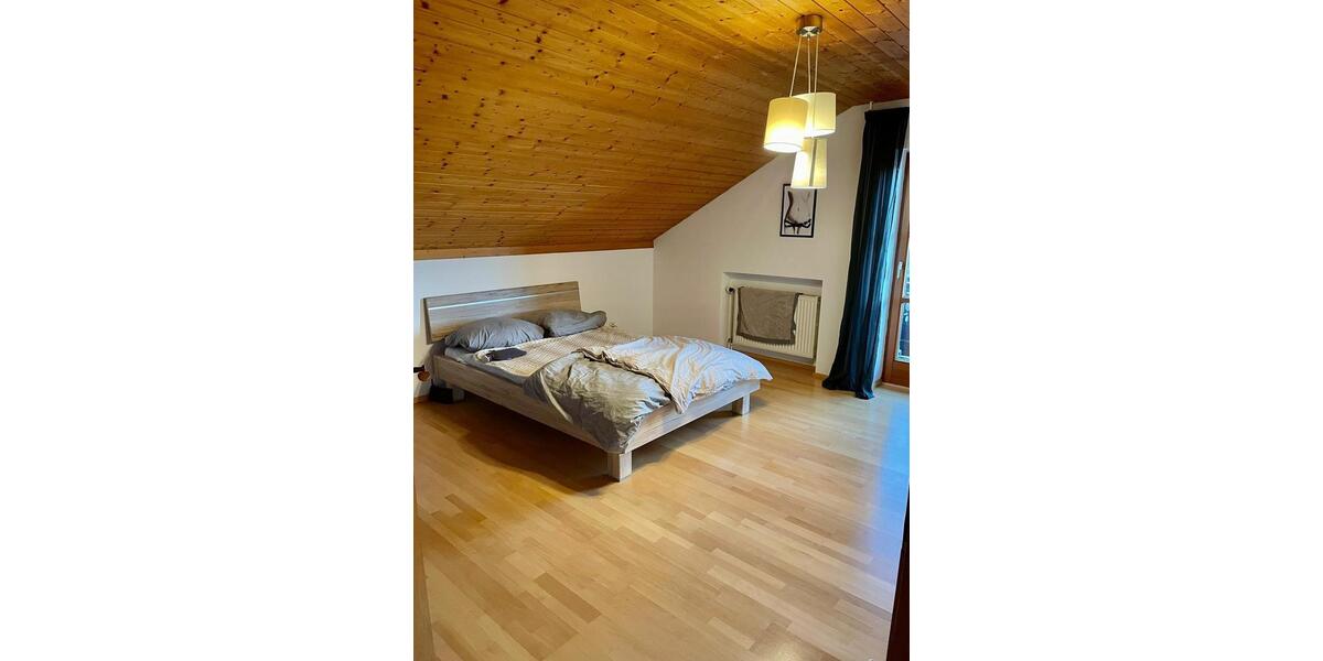Dachgeschoßwohnung Haag in Oberbayern - 3 Zimmer, 79 m&sup2;, 340.000&euro; | Angebot:26630273
