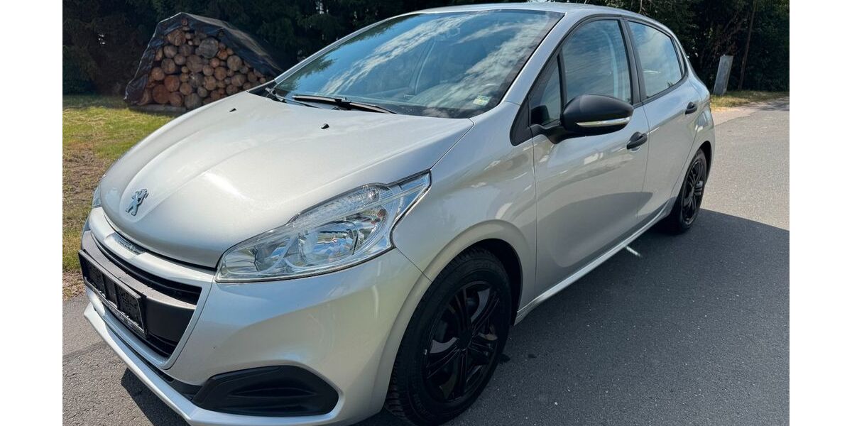 Peugeot 208 52.200 km 2.200 &euro; Mittweida 09648