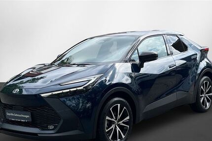 Toyota C-HR 11.444 km 30.990 &euro; Berlin 13403