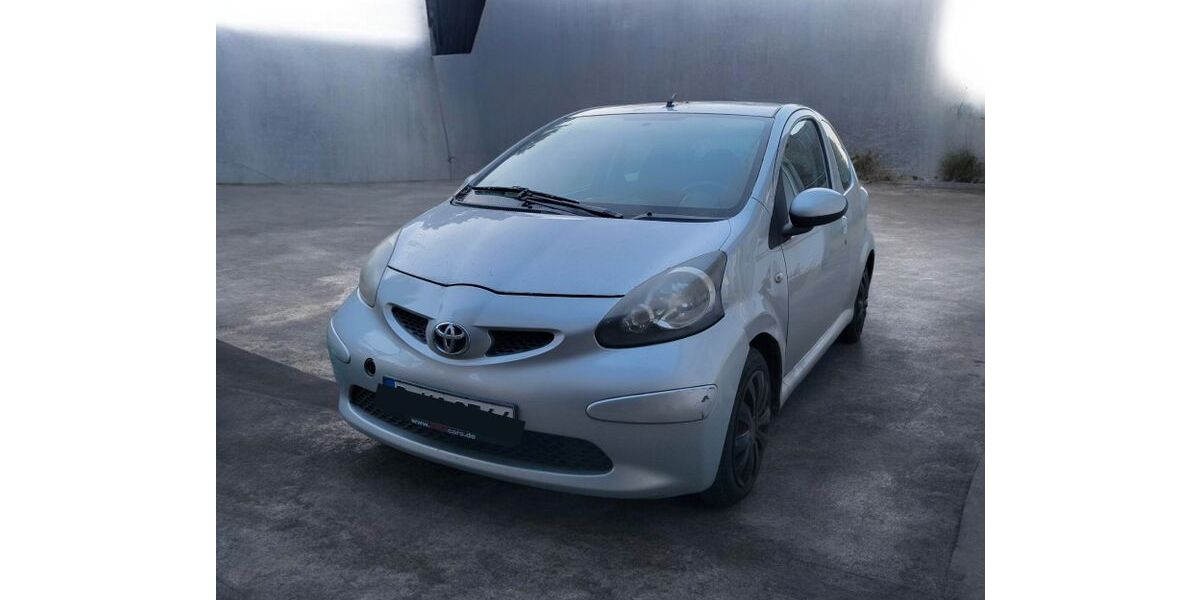 Toyota Aygo (X) 212.000 km 990 &euro; Berlin 12559