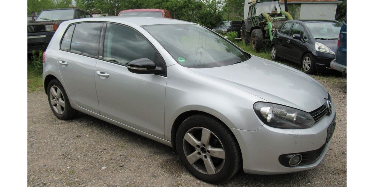 VW Golf 355.000 km 3.750 &euro; Eisfeld 98673