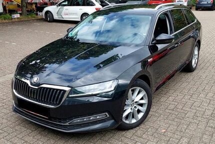 Skoda Superb 279.880 km 12.495 € Heidelberg 69123