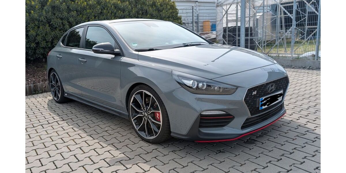 Hyundai i30 107.000 km 17.990 &euro; Rodgau 63110