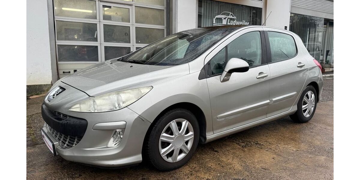 Peugeot 308 81.000 km 3.999 &euro; Saarbrücken 66115