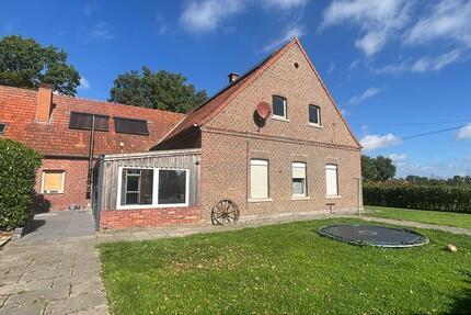 Geräumiges Einfamilienhaus in ländlicher, zentraler Lage