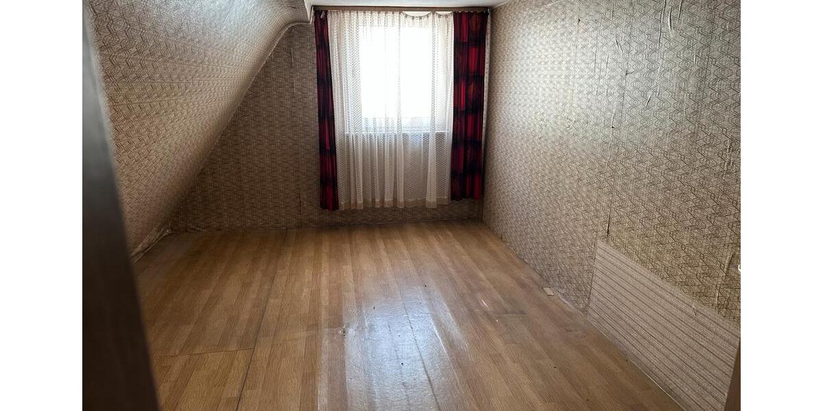 Einfamilienhaus Haßloch - 4 Zimmer, 96 m&sup2;, 195.000&euro; | Angebot:27121626