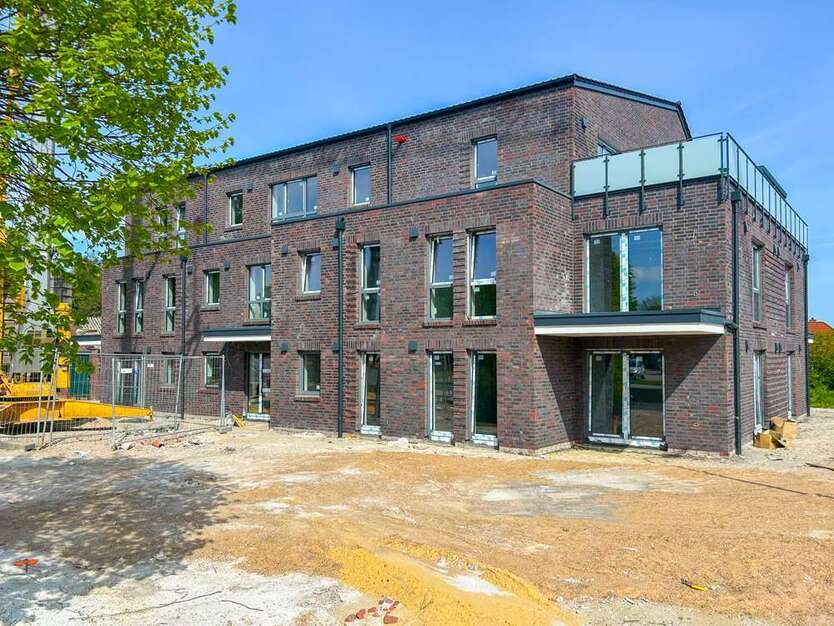 Wohnung zum Kaufen in Varel Obenstrohe 305.000 € 79.3 m²