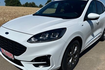 Ford Kuga 64.000 km 17.490 &euro; Böblingen 71034