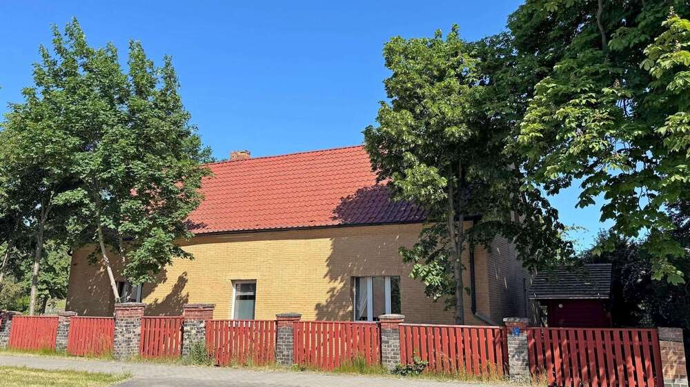 Einfamilienhaus Tauer - 6 Zimmer, 180 m&sup2;, 78.000&euro; | Angebot:27256297