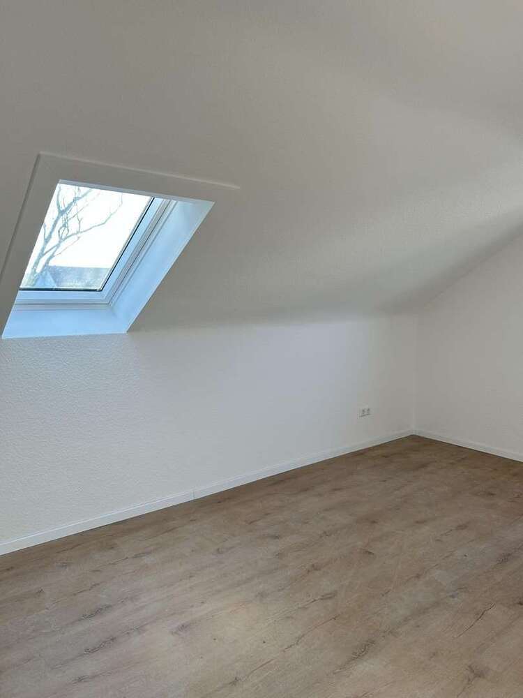 Wohnung zum Mieten in Karlsruhe 1.050 € 94 m²