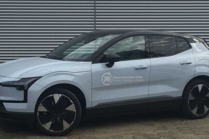 Volvo EX30 9.499 km 37.850 € Hamburg 22393