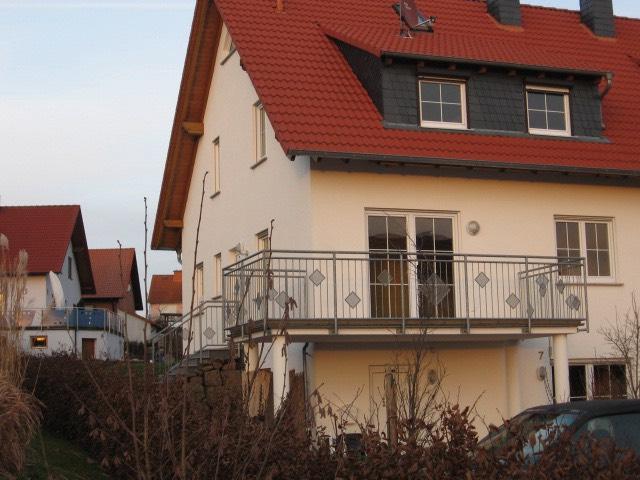 Appartement mit separatem Eingang und Terrasse
