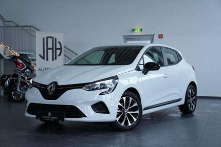 Renault Clio 33.689 km 12.990 &euro; Wildau 15745