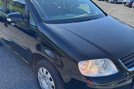 VW Touran 283.247 km 590 &euro; Boxberg 97944