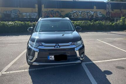 Mitsubishi Outlander 161.000 km 9.600 &euro; München 80933