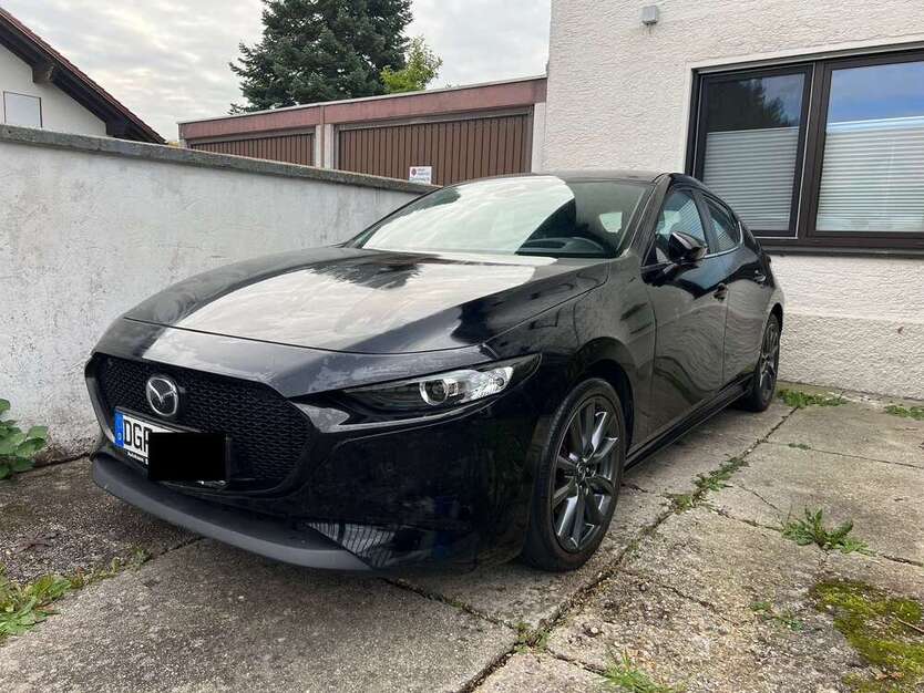 Mazda 3 61.000 km 16.500 € Dingolfing 84130