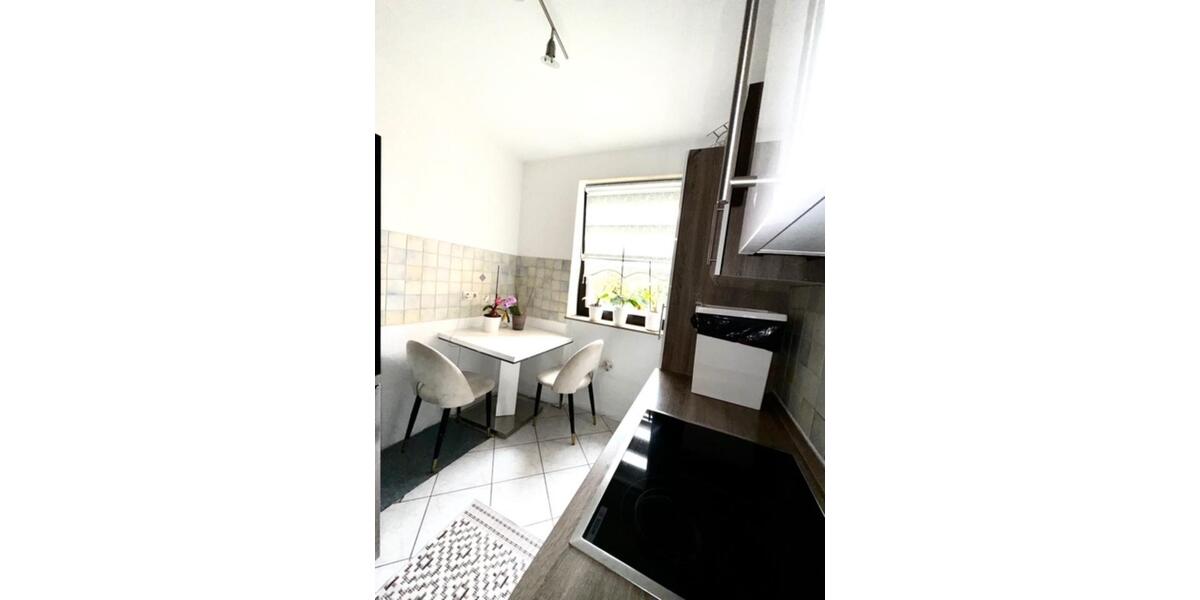 Etagenwohnung Wiesbaden Mainz-Amöneburg - 4 Zimmer, 110 m&sup2;, 1.700&euro; | Angebot:25950870