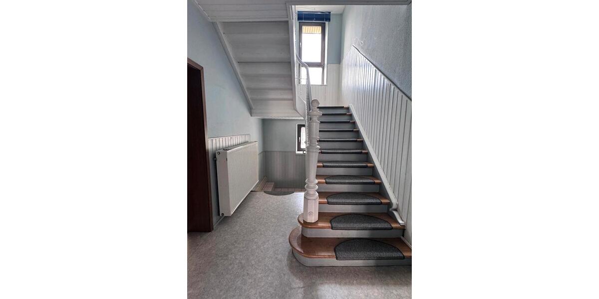 Etagenwohnung Sankt Ingbert - 2 Zimmer, 74 m&sup2;, 720&euro; | Angebot:25543037