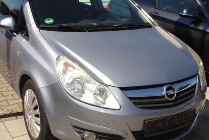 Opel Corsa 180.000 km 2.390 &euro; Puchheim 82178