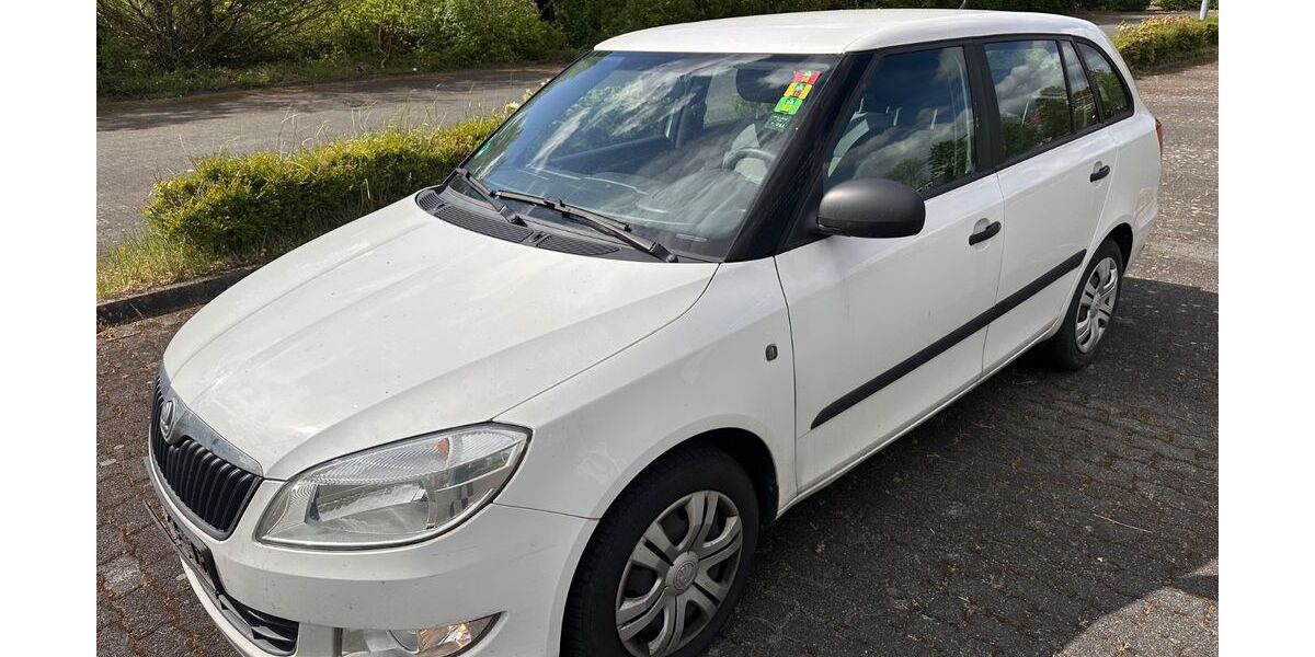 Skoda Fabia 180.000 km 3.690 &euro; Hanau 63452