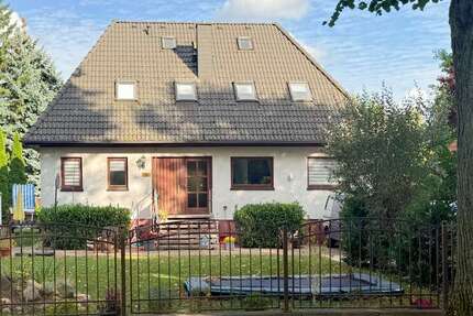Haus zum Mieten in Mahlow 2.950 € 205 m² 6 zimmer