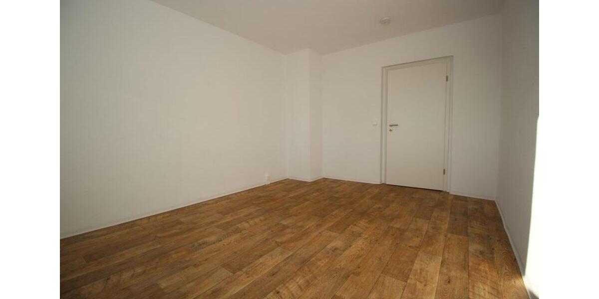 Etagenwohnung Weischlitz - 3 Zimmer, 58 m&sup2;, 365&euro; | Angebot:24377576