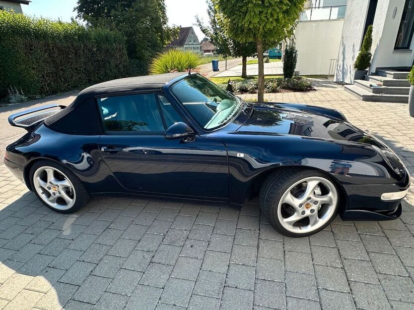 993