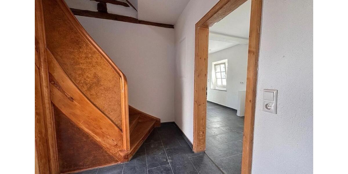 Einfamilienhaus Rauschenberg - 3 Zimmer, 100 m&sup2;, 1.000&euro; | Angebot:26235542